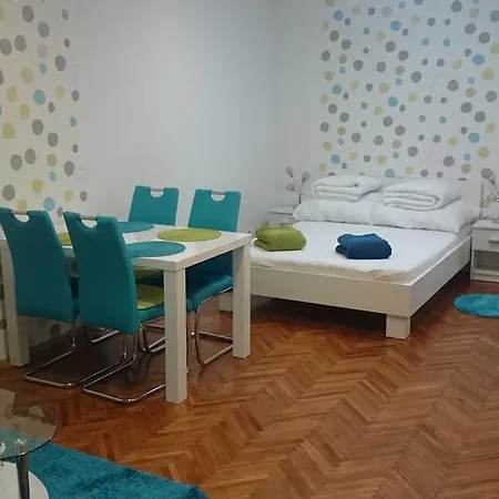 Studio Apartman Jakobyho Homestay *